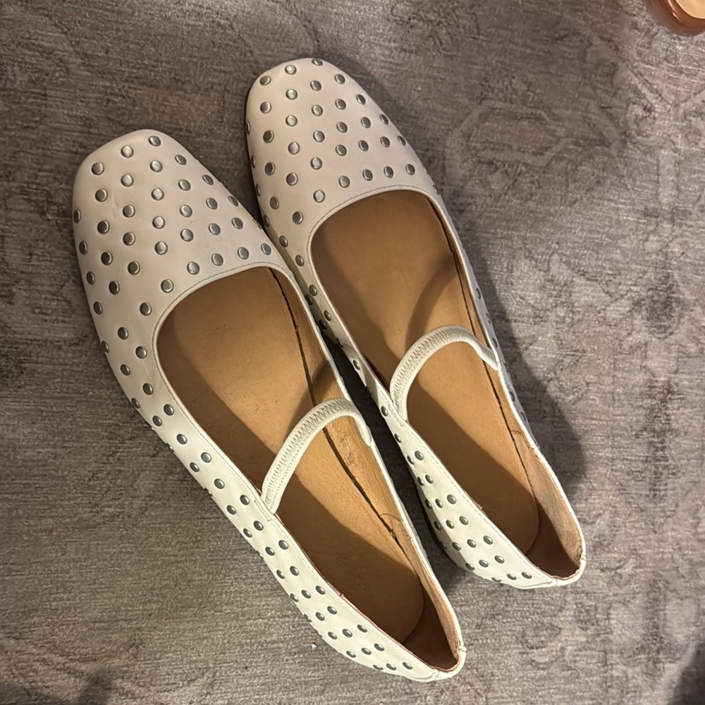 Elegant White and Silver Perforated Flats